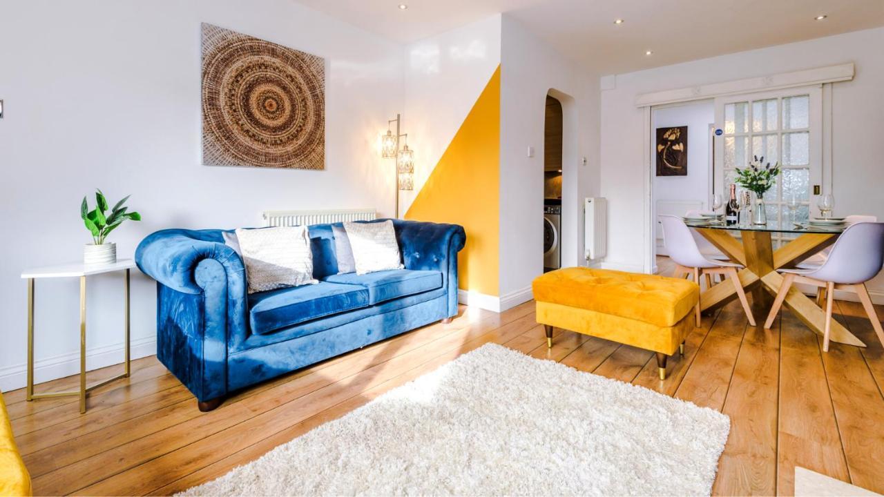 Newhall Road - 4 Bedroom Chester Home - Parking Wervin Zewnętrze zdjęcie